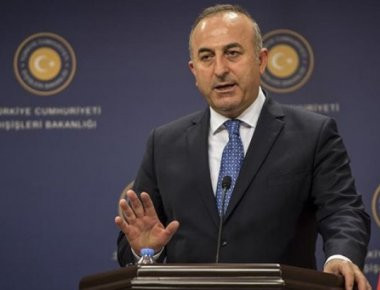 Τσαβούσογλου σε Βερολίνο: «Να μην κάνει μαθήματα δημοκρατίας στην Άγκυρα»